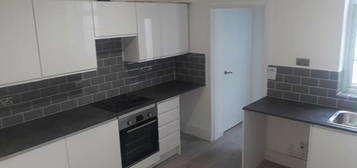 2 bedroom terraced house