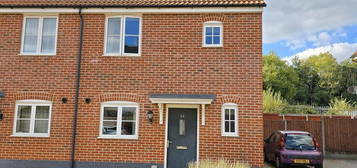 2 bedroom semi-detached house for sale