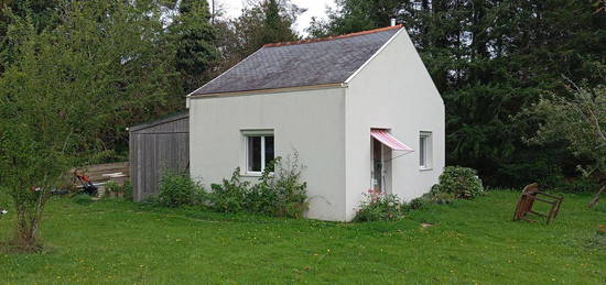 Propriété agricole dans le Morbihan, proche de l'axe D767 Vannes..Locminé..RN24