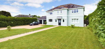 5 bedroom detached house to rent