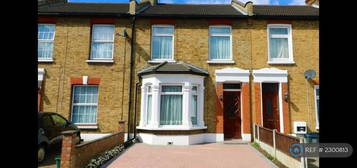 3 bedroom terraced house