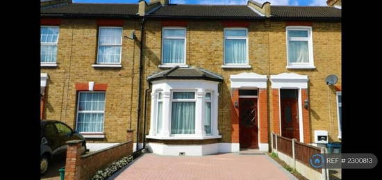 3 bedroom terraced house