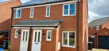 2 bedroom semi-detached house for sale