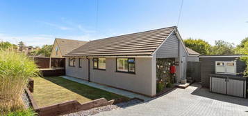 6 bedroom bungalow for sale