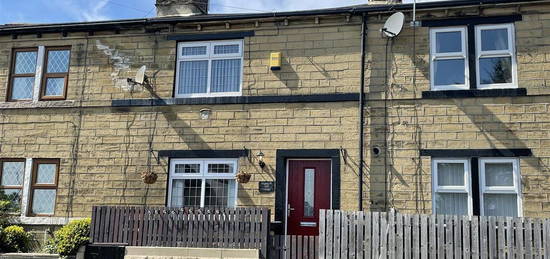 Terraced house to rent in Highfield Road, Idle, Idle BD10