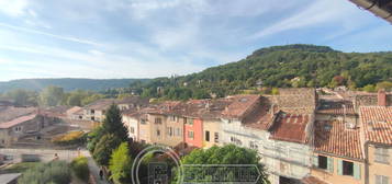 Appartement T3 avec terrasse à Salernes