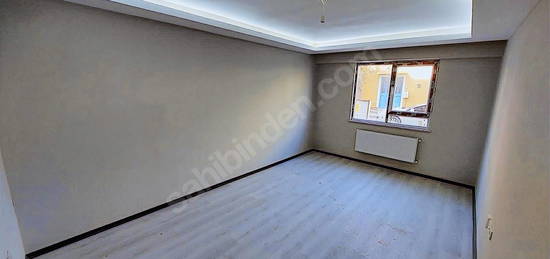 ŞEKER EMLAKTAN ŞEMSETTİN GÜNALTAY CAD. YAKINI 2+1 100M² DAİRE