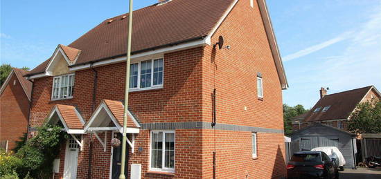 2 bed semi-detached house for sale