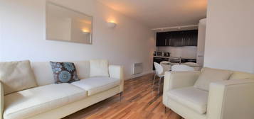 2 bed flat to rent