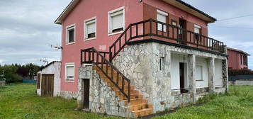 Casa en calle Reborio en Muros de Nalón