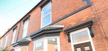 3 bed terraced house to rent