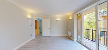 Flat to rent in Bewley Street, Wimbledon London SW19