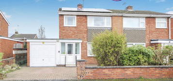 3 bedroom semi-detached house for sale