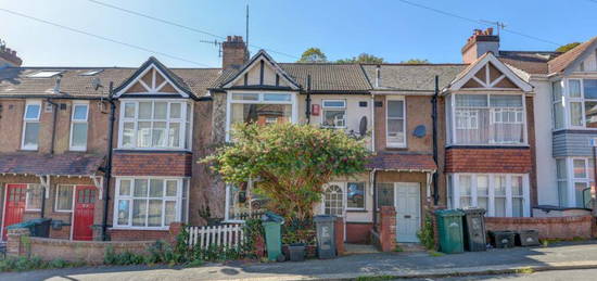 6 bedroom terraced house