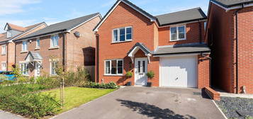 4 bed detached house for sale