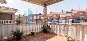 Chalet adosado en venta en calle Altozano Boadilla s/n