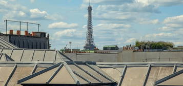 Exclusivité - Saint-Germain-des-près - 2 pièces avec balcons et vue Tour Eiffel