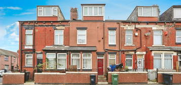 2 bed terraced house for sale