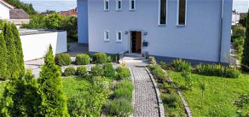 Traumhaus mit Garden Eden in Waldrandlage Weidach