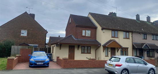 3 bed end terrace house to rent