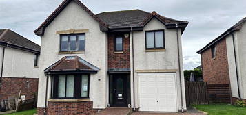 4 bed detached house for sale