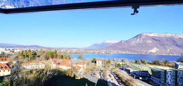 ANNECY - Face au Lac - Grand T3 de 91 M2 hab.