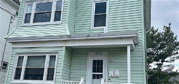 105 Andrews St, Fall River, MA 02724