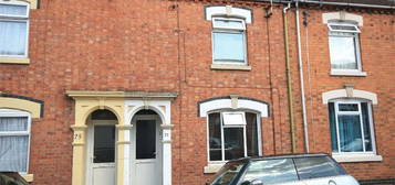 3 bed terraced house to rent