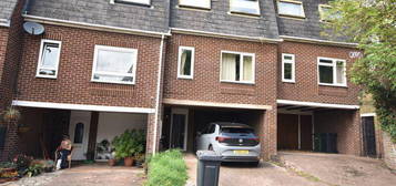 4 bedroom terraced house