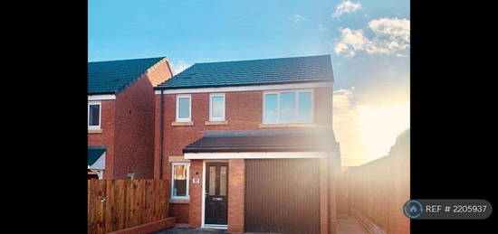 3 bedroom detached house