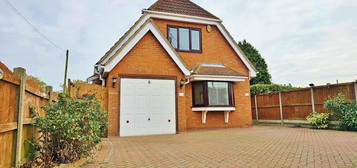 Property for sale in Halstead Road, Kirby Cross, Frinton-On-Sea CO13