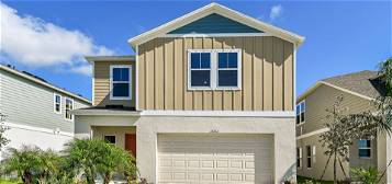 1348 Derry Ave, Haines City, FL 33844