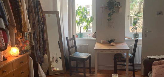 Cozy 1 room Altbau apartment 6 months Wedding/ Prenzlauer Berg