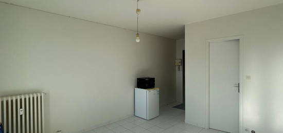 Location appartement 1 pièce 18 m²