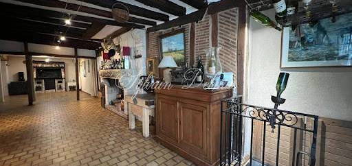 Vente maison 8 pièces 250 m²