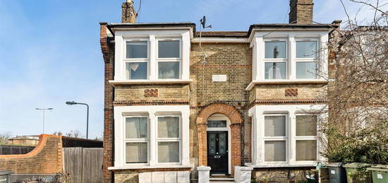 Flat for sale in Selsdon Road, London E11