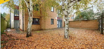 Flat for sale in Masons Close, Solihull, West Midlands B92