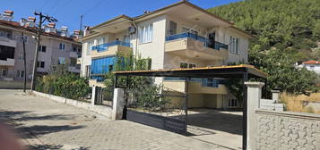 MÜSTAKİL SAYILABİLİR ÖZELLİKTE , 170m² , 3+1 DAİRE