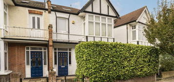 Flat for sale in Rusthall Avenue, London W4