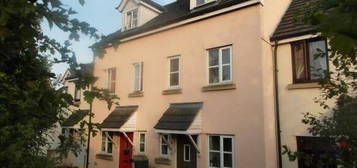 3 bed terraced house for sale