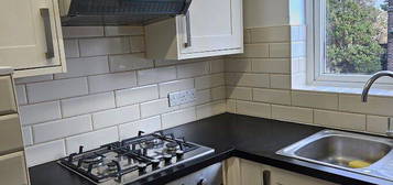 2 bed flat to rent