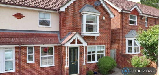 3 bedroom semi-detached house