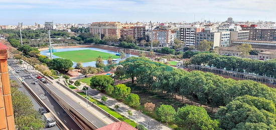 Piso en venta en Tirso de Molina, Barrio de Campanar