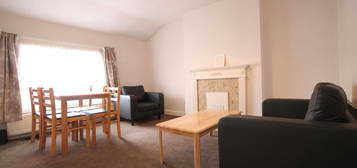 2 bed flat to rent