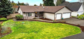 9135 Classic Dr NE, Lacey, WA 98516