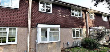 Terraced house to rent in Fairfield Drive, Broxbourne EN10