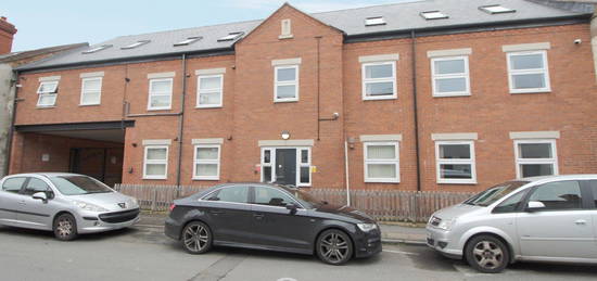 2 bed flat to rent