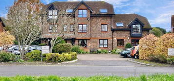 Flat for sale in Androse Gardens, Ringwood BH24