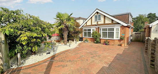 4 bedroom detached bungalow for sale