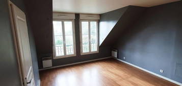 Studio  à louer, 1 pièce, 27 m², Étage 2/–